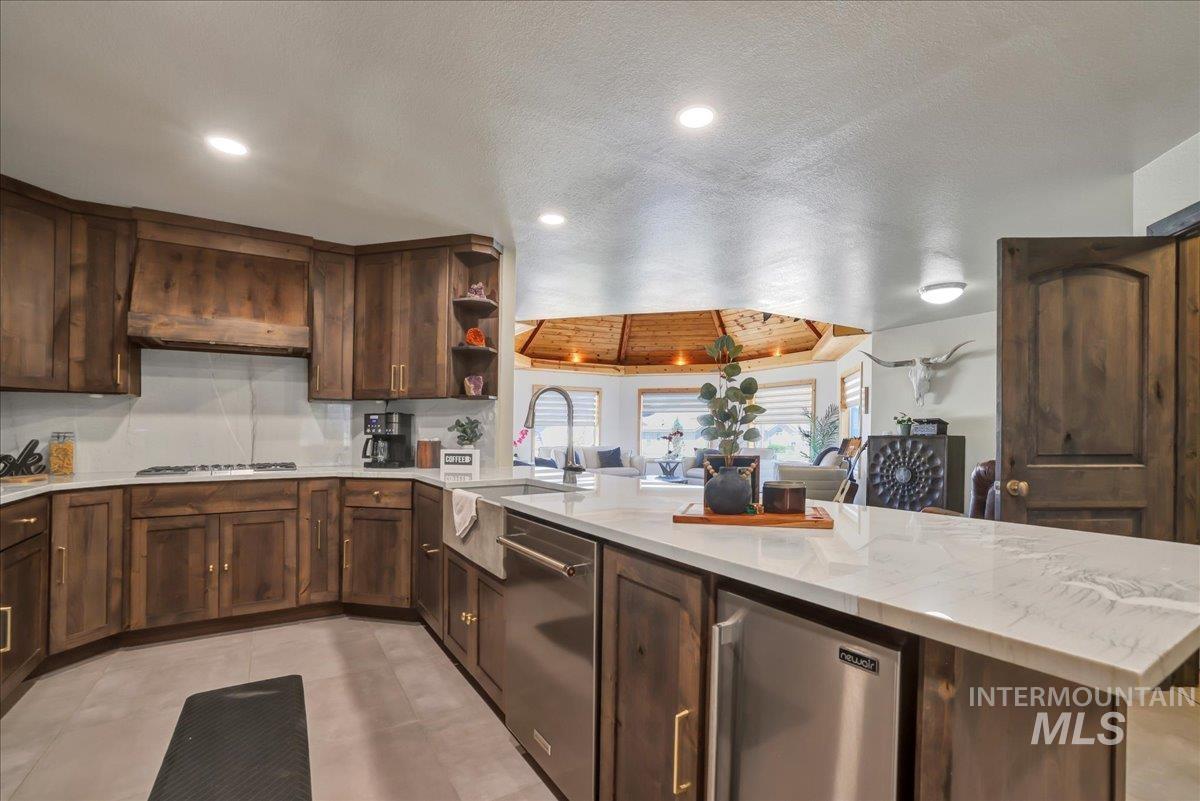 2630 Paintbrush Drive, Twin Falls, Idaho 83301, 3 Bedrooms, 2 Bathrooms, Residential For Sale, Price $535,000,MLS 98954690