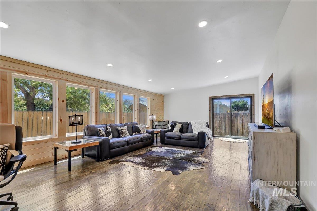 2630 Paintbrush Drive, Twin Falls, Idaho 83301, 3 Bedrooms, 2 Bathrooms, Residential For Sale, Price $535,000,MLS 98954690