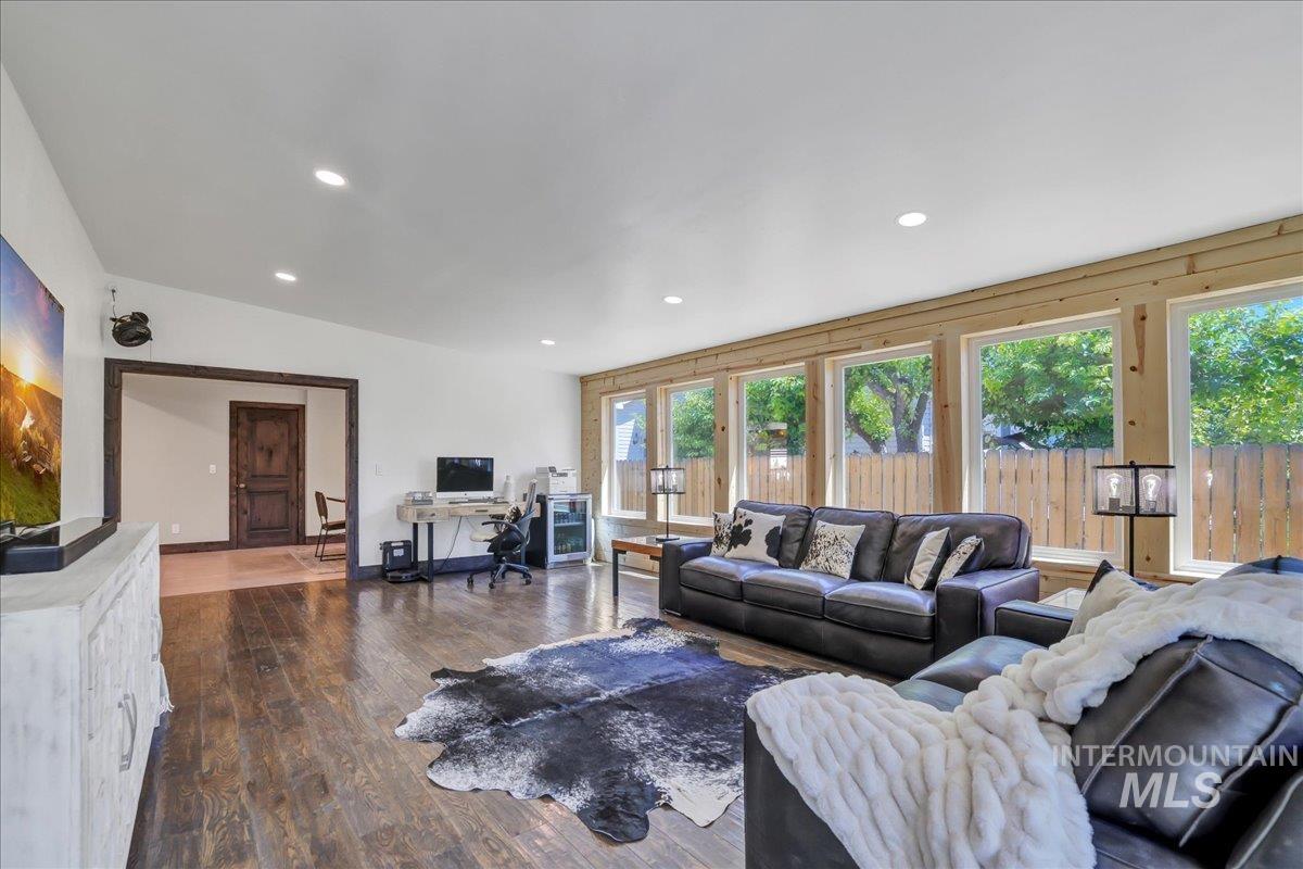 2630 Paintbrush Drive, Twin Falls, Idaho 83301, 3 Bedrooms, 2 Bathrooms, Residential For Sale, Price $535,000,MLS 98954690