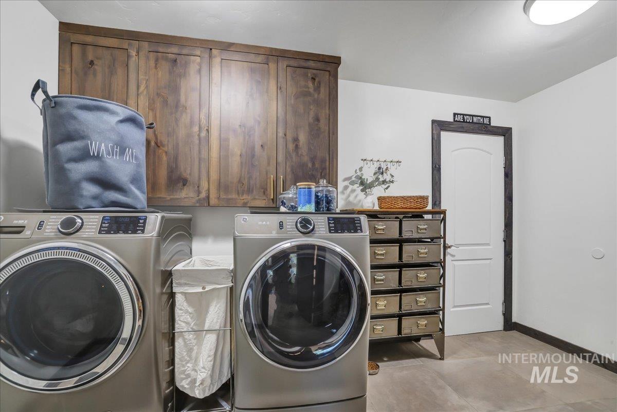 2630 Paintbrush Drive, Twin Falls, Idaho 83301, 3 Bedrooms, 2 Bathrooms, Residential For Sale, Price $535,000,MLS 98954690