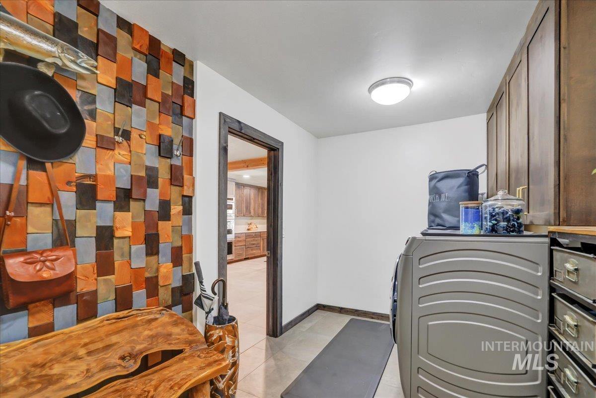 2630 Paintbrush Drive, Twin Falls, Idaho 83301, 3 Bedrooms, 2 Bathrooms, Residential For Sale, Price $535,000,MLS 98954690