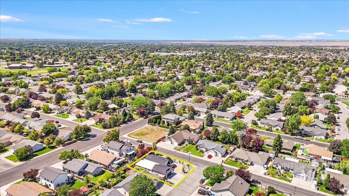 2630 Paintbrush Drive, Twin Falls, Idaho 83301, 3 Bedrooms, 2 Bathrooms, Residential For Sale, Price $535,000,MLS 98954690