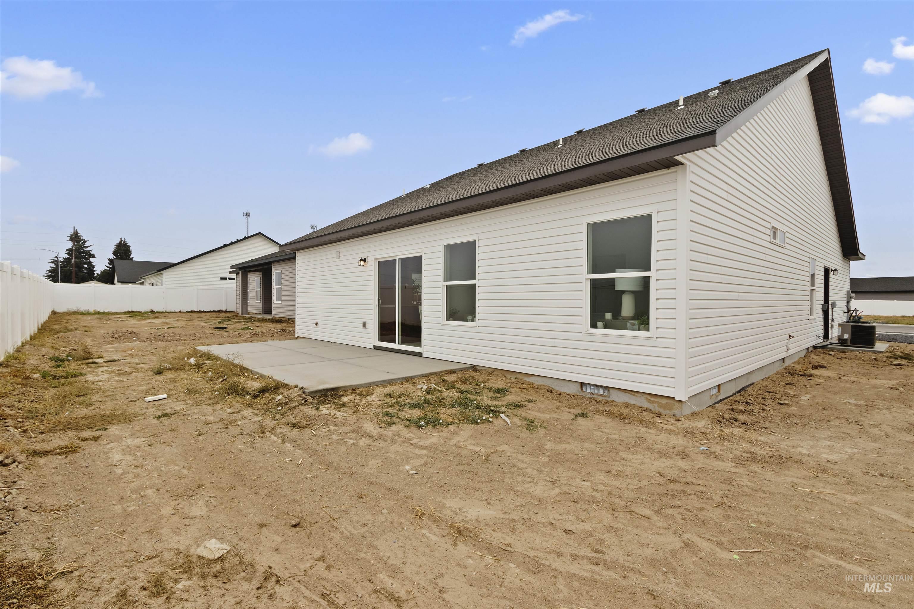 1318 Concord St, Jerome, Idaho 83338, 3 Bedrooms, 2 Bathrooms, Residential For Sale, Price $349,900,MLS 98954759