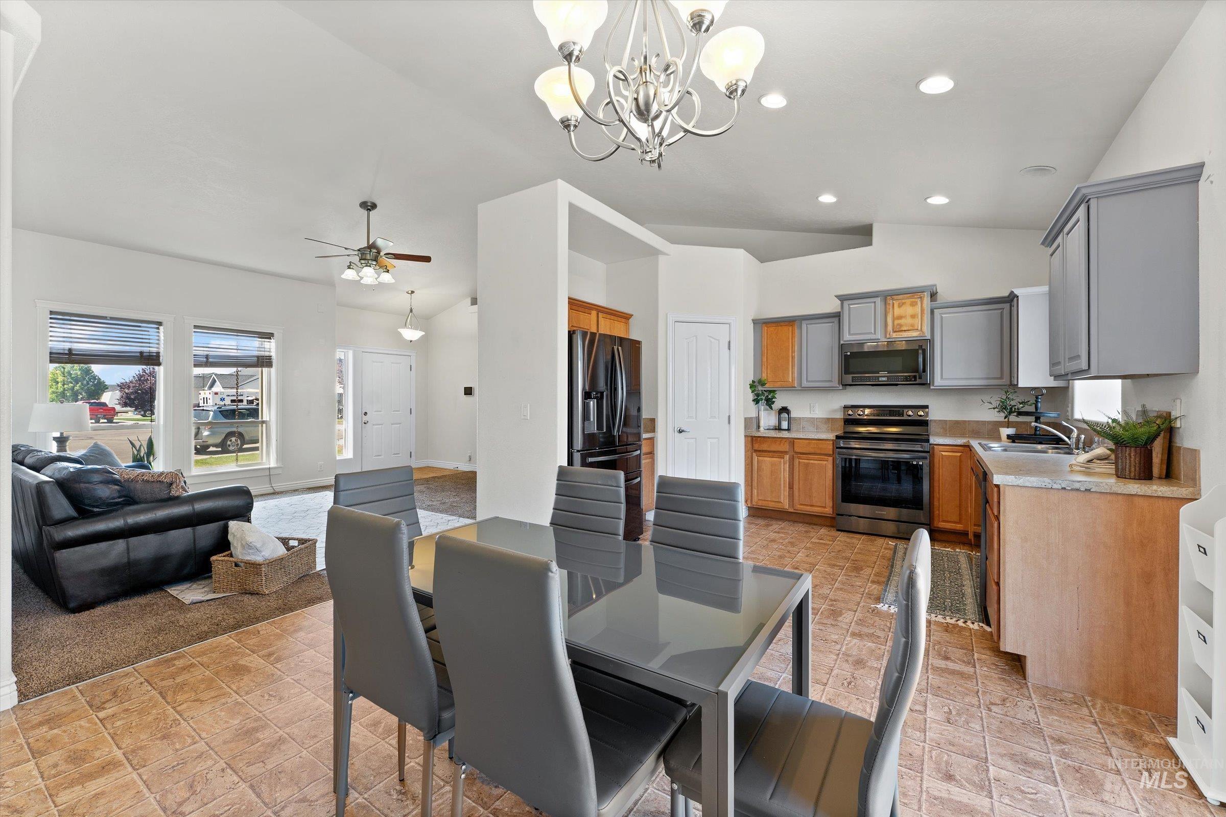 760 SW Josephine, Mountain Home, Idaho 83647, 3 Bedrooms, 2 Bathrooms, Residential For Sale, Price $343,000,MLS 98954767