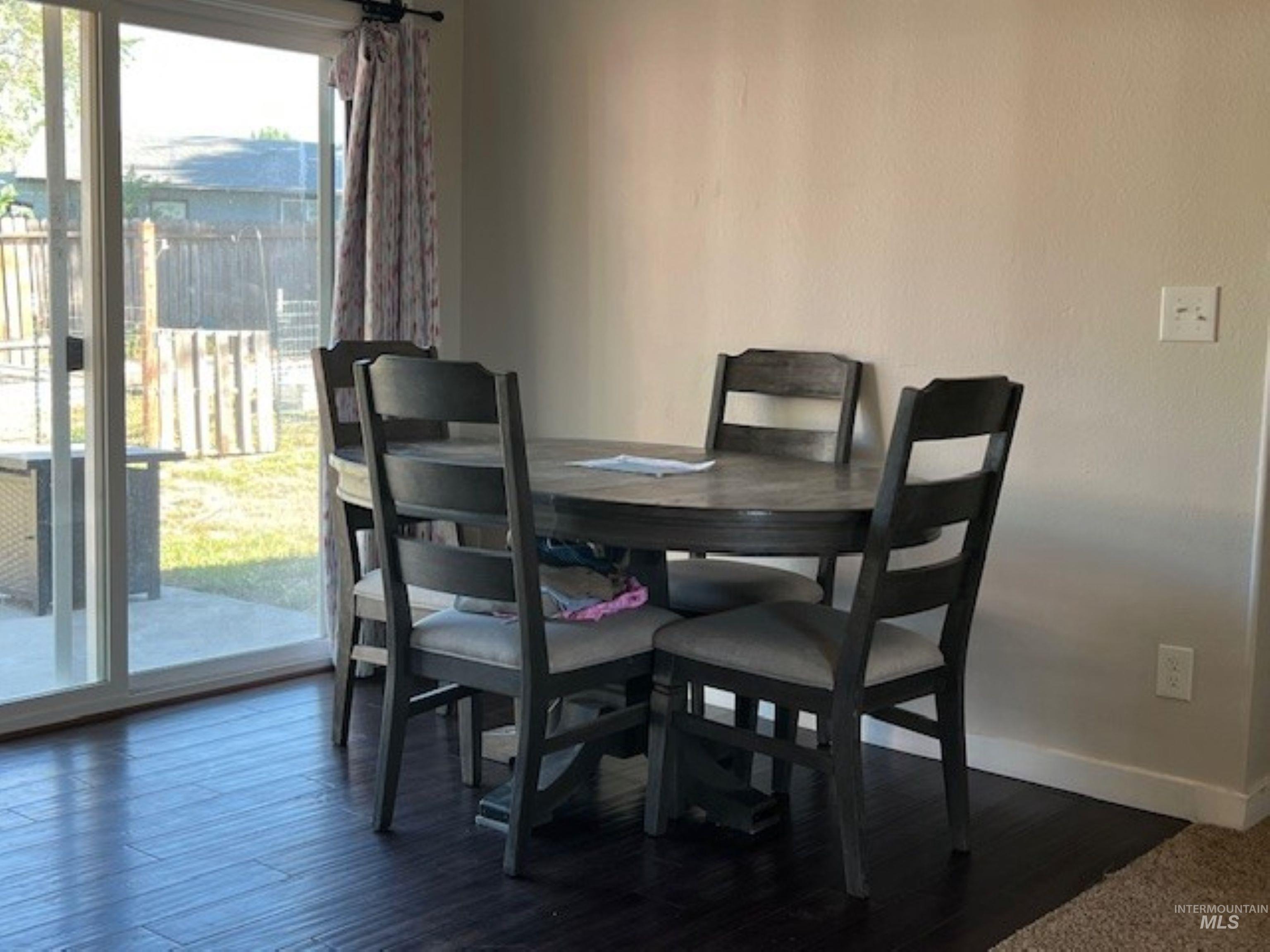 405 Live Oak Avenue, Marsing, Idaho 83639, 3 Bedrooms, 1 Bathroom, Residential For Sale, Price $300,000,MLS 98954877