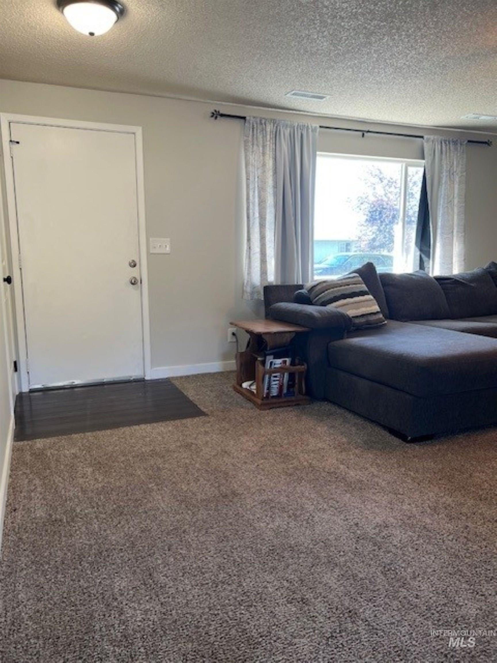 405 Live Oak Avenue, Marsing, Idaho 83639, 3 Bedrooms, 1 Bathroom, Residential For Sale, Price $300,000,MLS 98954877