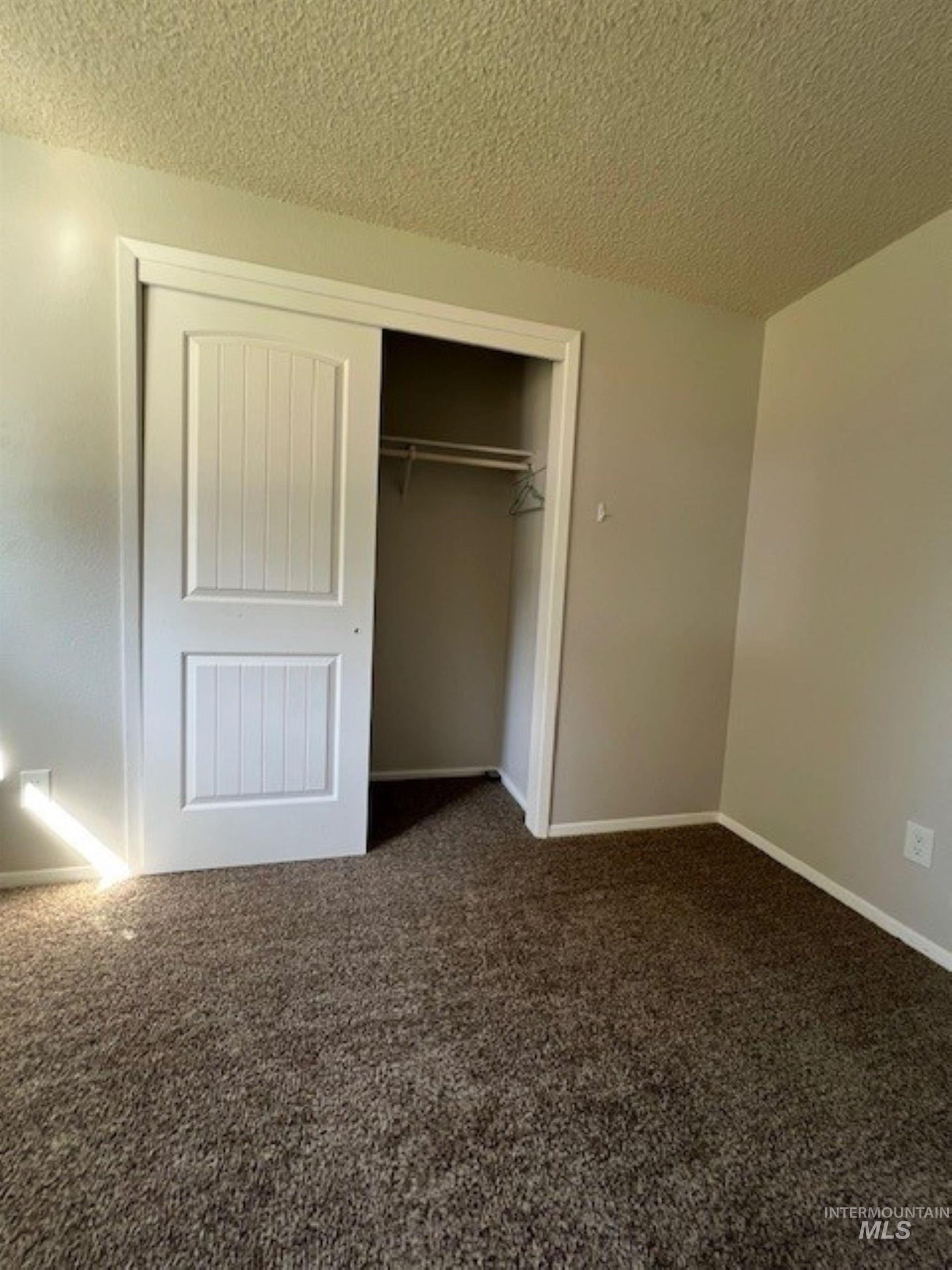 405 Live Oak Avenue, Marsing, Idaho 83639, 3 Bedrooms, 1 Bathroom, Residential For Sale, Price $300,000,MLS 98954877