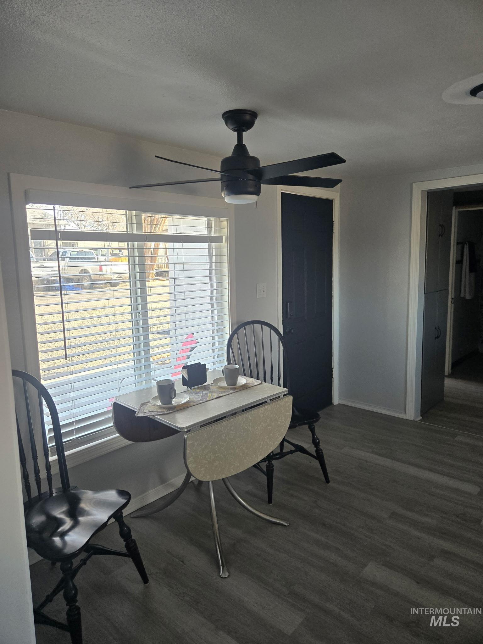 180 E South Street, Hagerman, Idaho 83332, 2 Bedrooms, 1 Bathroom, Residential For Sale, Price $199,000,MLS 98954894