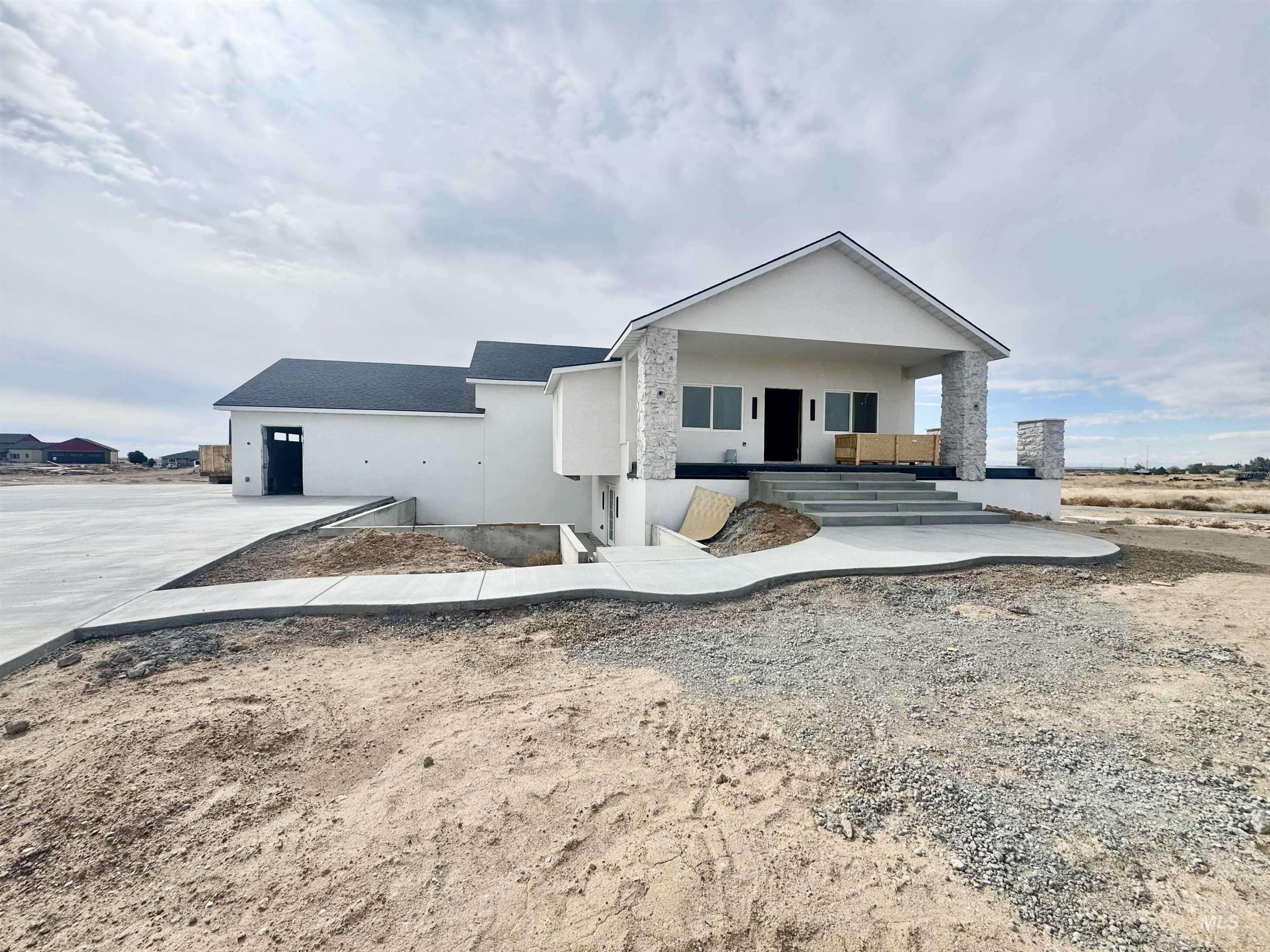 1951 E Bonanza Ct, Mountain Home, Idaho 83647-6482, 4 Bedrooms, 4.5 Bathrooms, Residential For Sale, Price $1,300,000,MLS 98954919