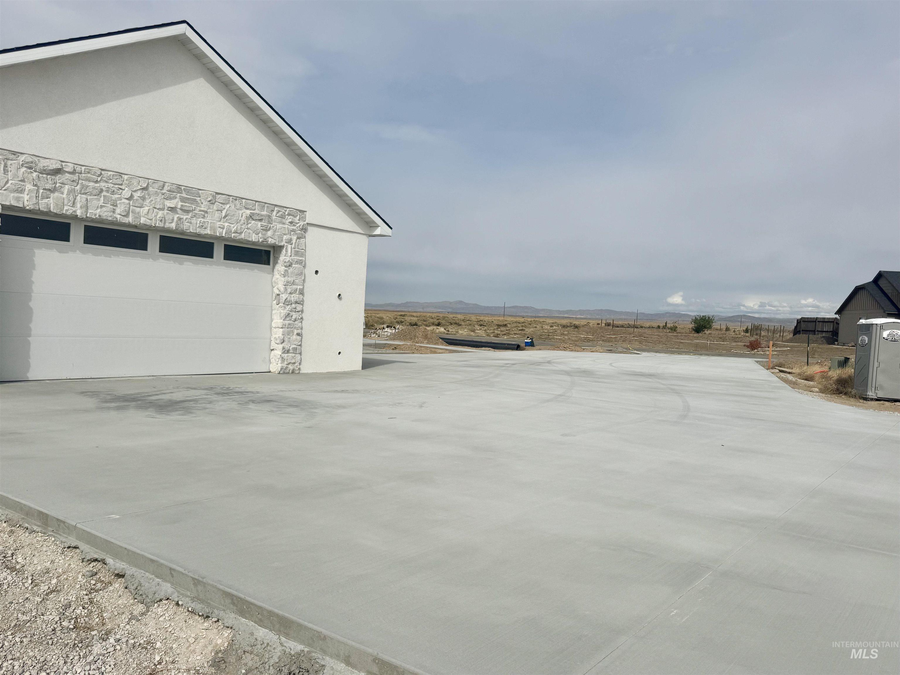 1951 E Bonanza Ct, Mountain Home, Idaho 83647-6482, 4 Bedrooms, 4.5 Bathrooms, Residential For Sale, Price $1,300,000,MLS 98954919