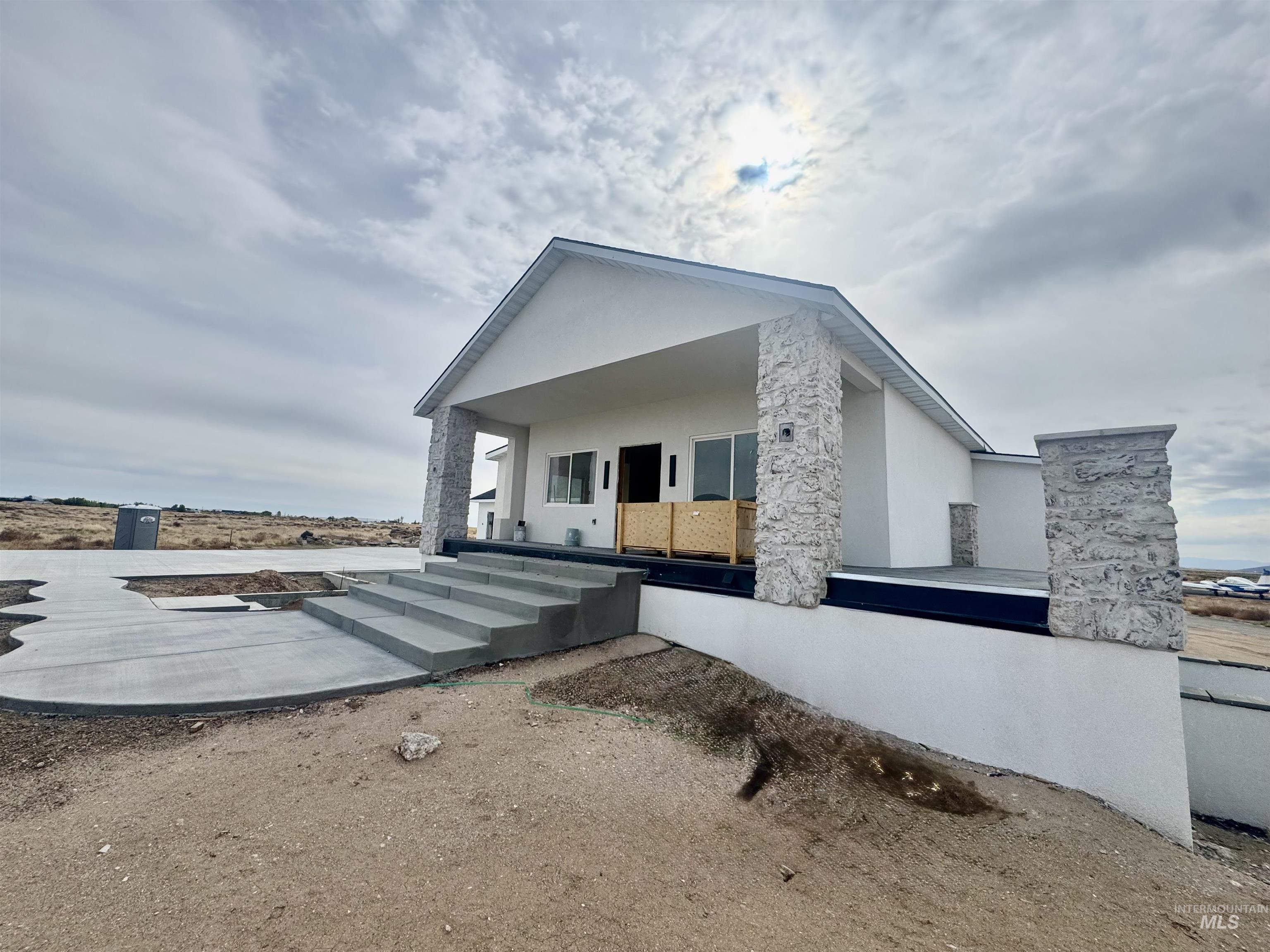 1951 E Bonanza Ct, Mountain Home, Idaho 83647-6482, 4 Bedrooms, 4.5 Bathrooms, Residential For Sale, Price $1,300,000,MLS 98954919