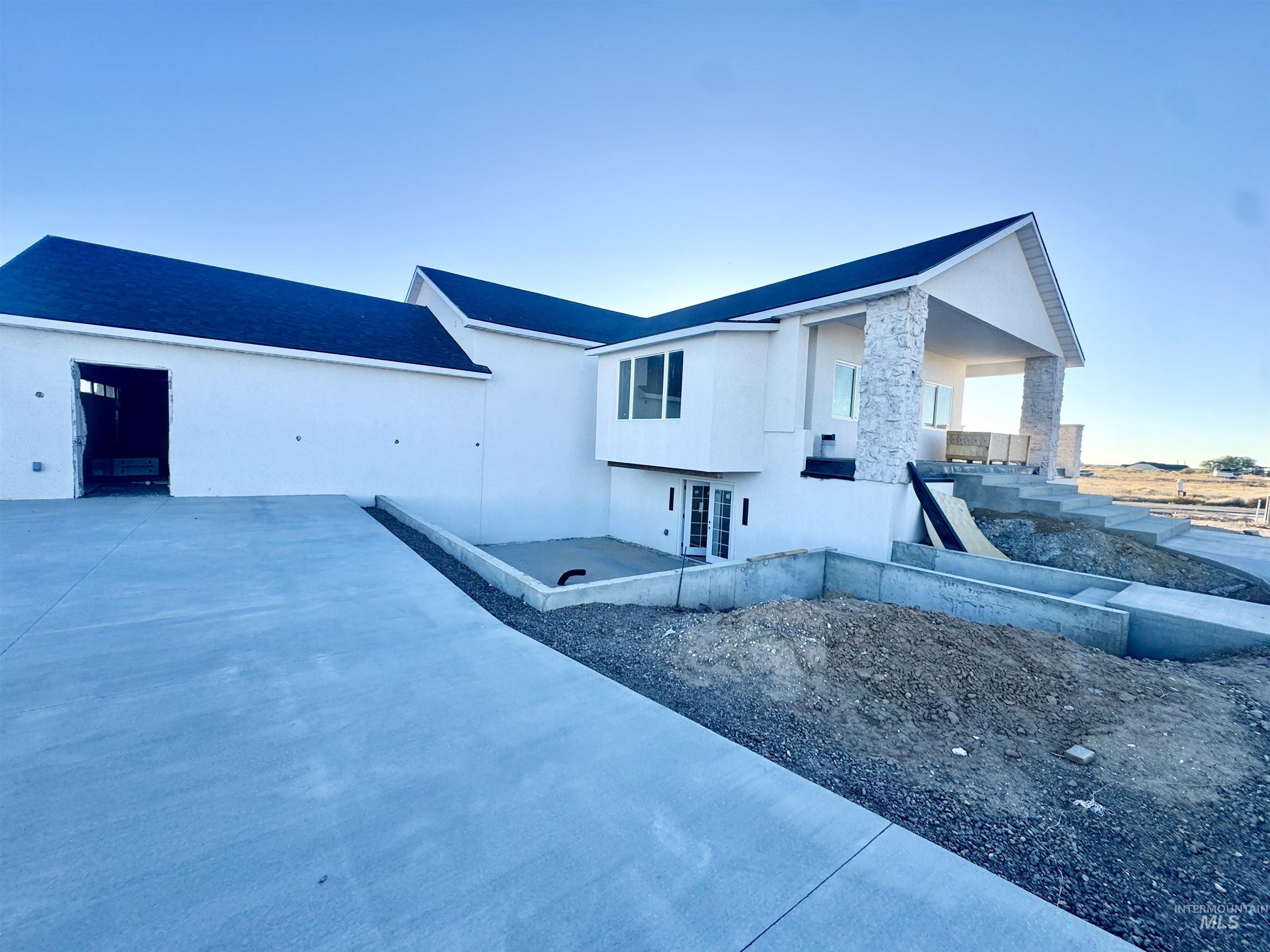 1951 E Bonanza Ct, Mountain Home, Idaho 83647-6482, 4 Bedrooms, 4.5 Bathrooms, Residential For Sale, Price $1,300,000,MLS 98954919