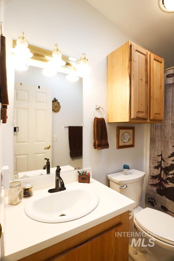 32290 Rice Road, Unity, Oregon 97884, 3 Bedrooms, 2 Bathrooms, Residential For Sale, Price $429,000,MLS 98954985