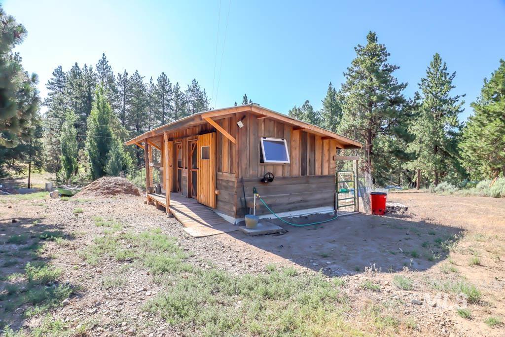 32290 Rice Road, Unity, Oregon 97884, 3 Bedrooms, 2 Bathrooms, Residential For Sale, Price $429,000,MLS 98954985