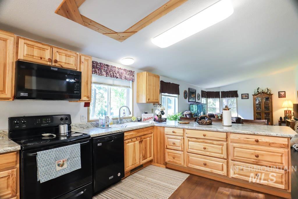 32290 Rice Road, Unity, Oregon 97884, 3 Bedrooms, 2 Bathrooms, Residential For Sale, Price $429,000,MLS 98954985