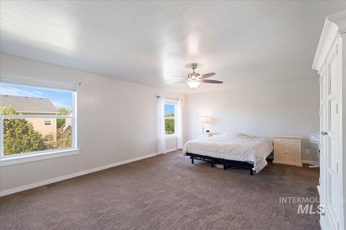 401 E Joshua Tree Dr, Meridian, Idaho 83646, 4 Bedrooms, 2.5 Bathrooms, Residential For Sale, Price $629,900,MLS 98955029