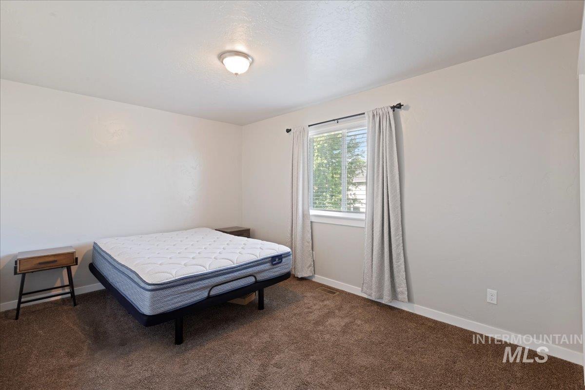 401 E Joshua Tree Dr, Meridian, Idaho 83646, 4 Bedrooms, 2.5 Bathrooms, Residential For Sale, Price $629,900,MLS 98955029