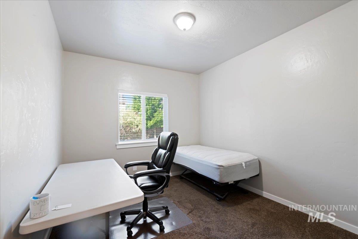 401 E Joshua Tree Dr, Meridian, Idaho 83646, 4 Bedrooms, 2.5 Bathrooms, Residential For Sale, Price $629,900,MLS 98955029