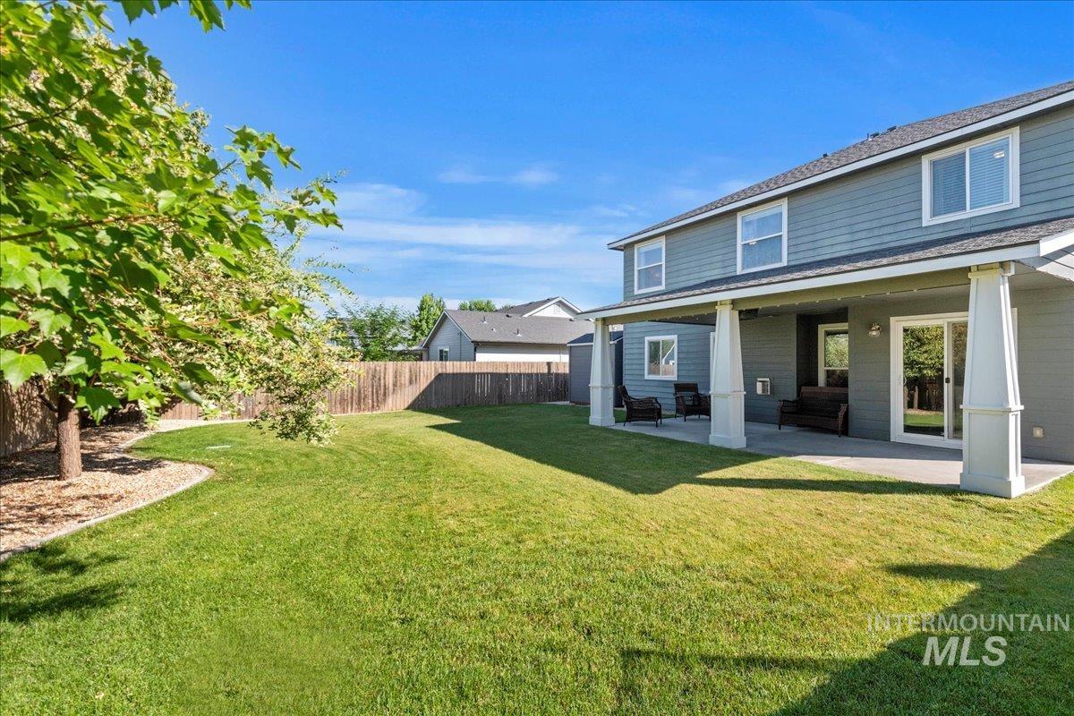 401 E Joshua Tree Dr, Meridian, Idaho 83646, 4 Bedrooms, 2.5 Bathrooms, Residential For Sale, Price $629,900,MLS 98955029