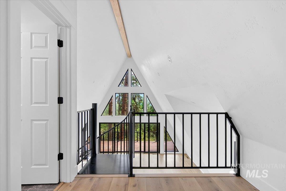 7 Moonglow Cir, Garden Valley, Idaho 83622, 2 Bedrooms, 2 Bathrooms, Residential For Sale, Price $725,000,MLS 98955061