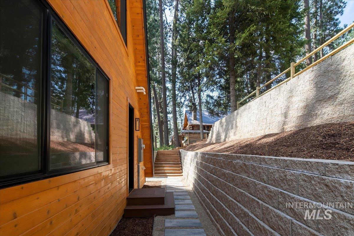 7 Moonglow Cir, Garden Valley, Idaho 83622, 2 Bedrooms, 2 Bathrooms, Residential For Sale, Price $725,000,MLS 98955061