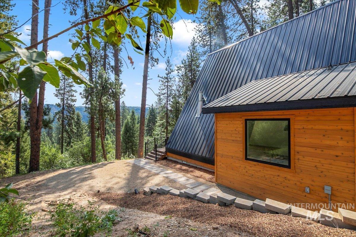 7 Moonglow Cir, Garden Valley, Idaho 83622, 2 Bedrooms, 2 Bathrooms, Residential For Sale, Price $725,000,MLS 98955061