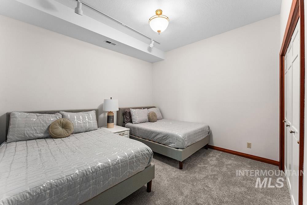 41 Whitehawk Way, Boise, Idaho 83716-3011, 5 Bedrooms, 4 Bathrooms, Residential For Sale, Price $1,649,000,MLS 98955072