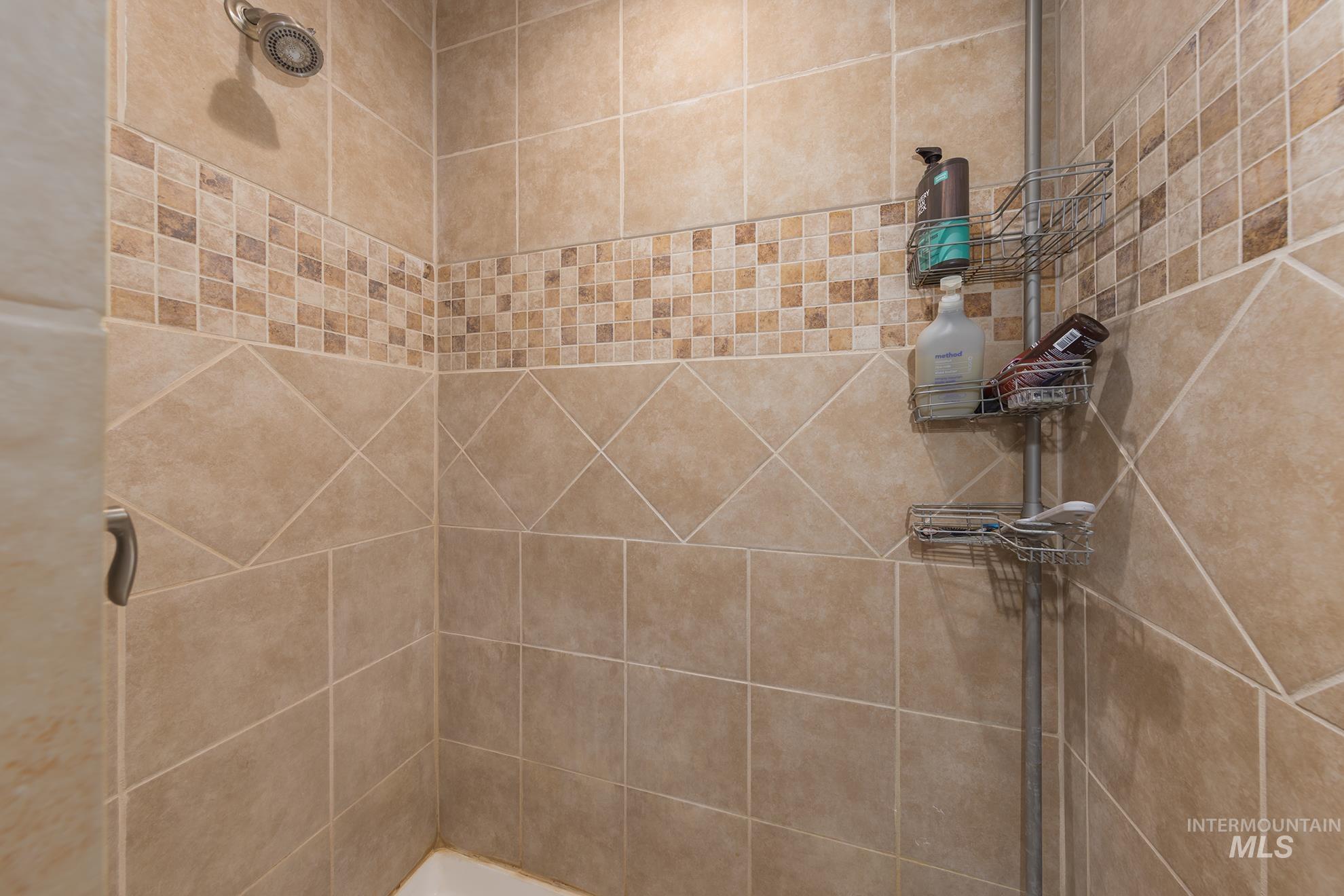 6040 Adams Road, New Plymouth, Idaho 83655, 4 Bedrooms, 3 Bathrooms, Residential For Sale, Price $694,000,MLS 98955076