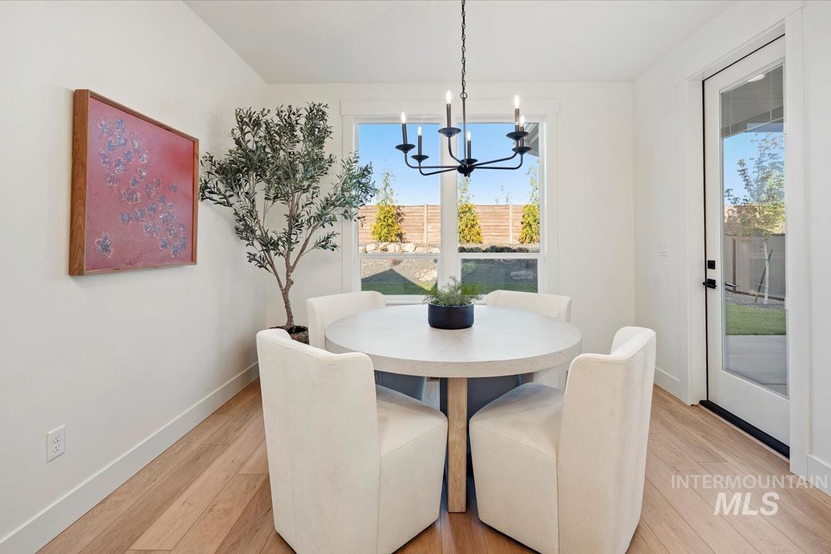 6603 W Mattawa Dr, Meridian, Idaho 83646, 3 Bedrooms, 2.5 Bathrooms, Residential For Sale, Price $599,900,MLS 98955087