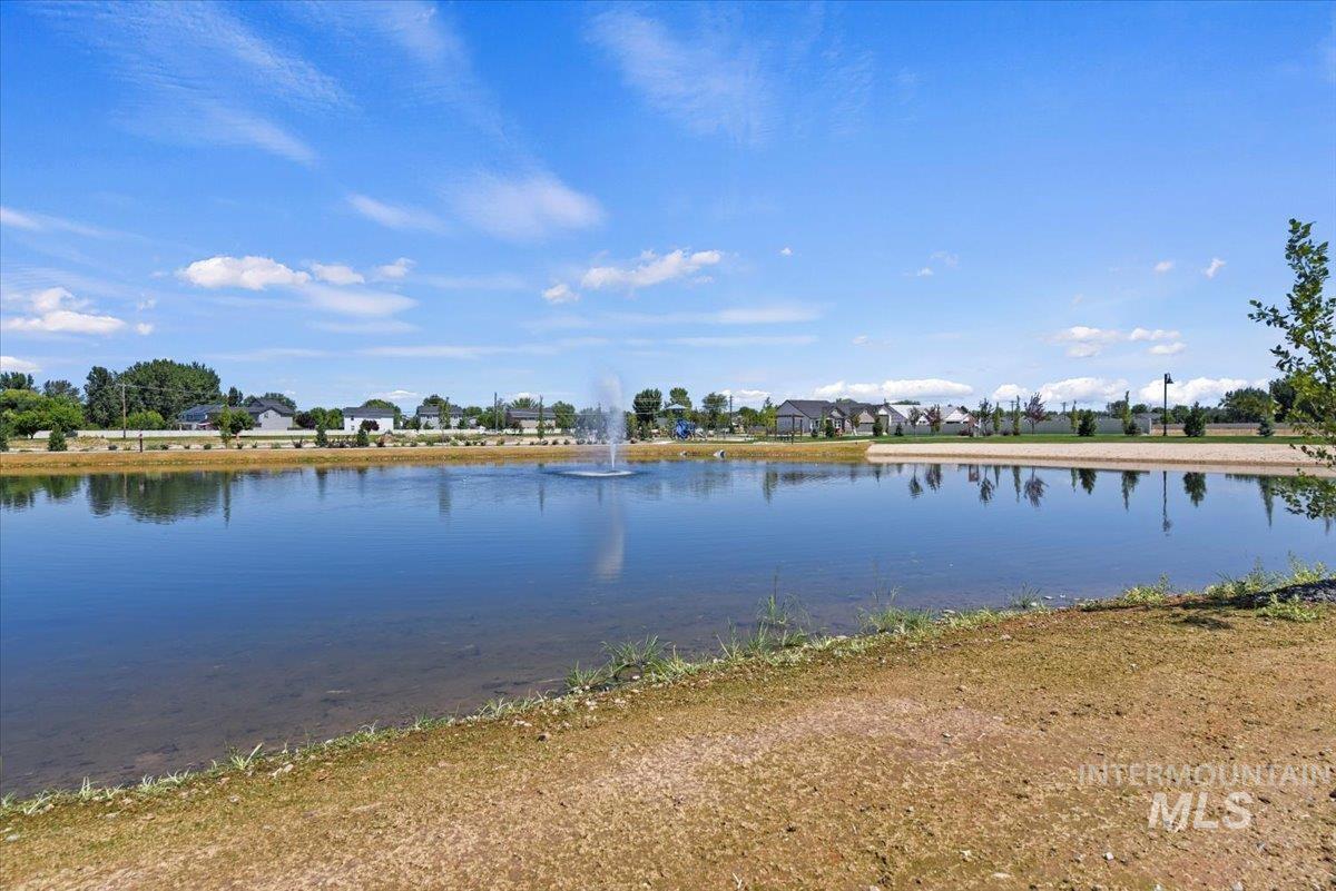 10520 W Shumard Drive, Star, Idaho 83669, 3 Bedrooms, 2.5 Bathrooms, Residential For Sale, Price $649,900,MLS 98955113