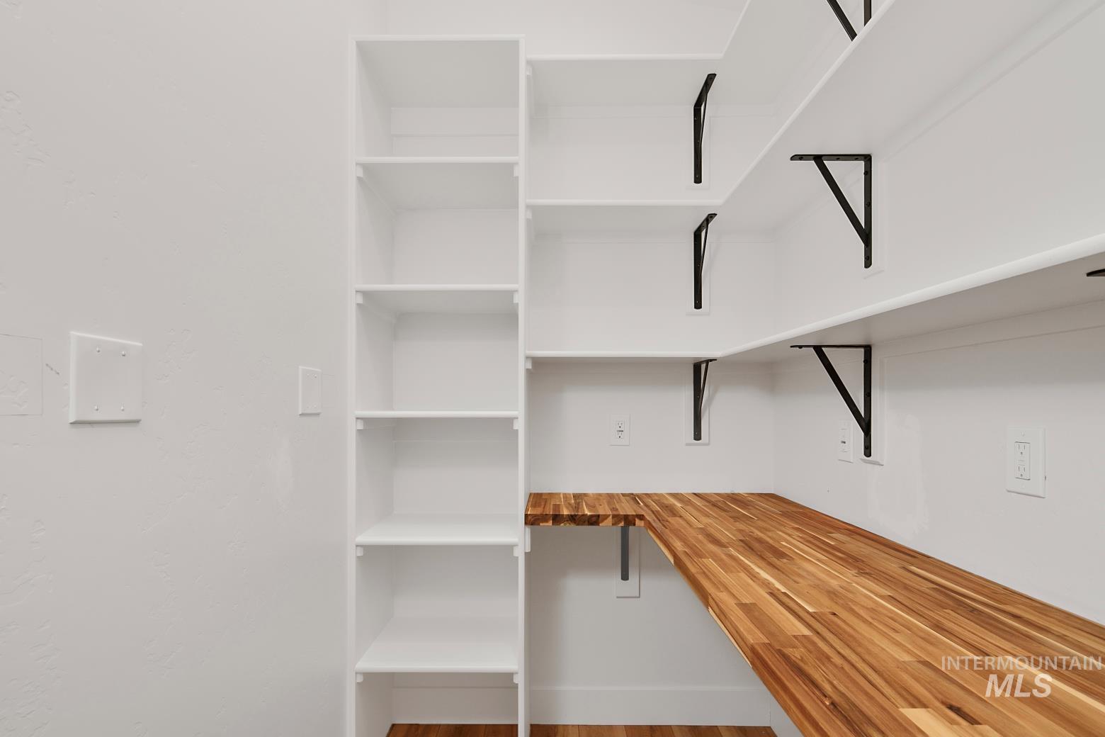 8365 Rustin Road, Middleton, Idaho 83644, 5 Bedrooms, 3.5 Bathrooms, Residential For Sale, Price $1,499,000,MLS 98955117