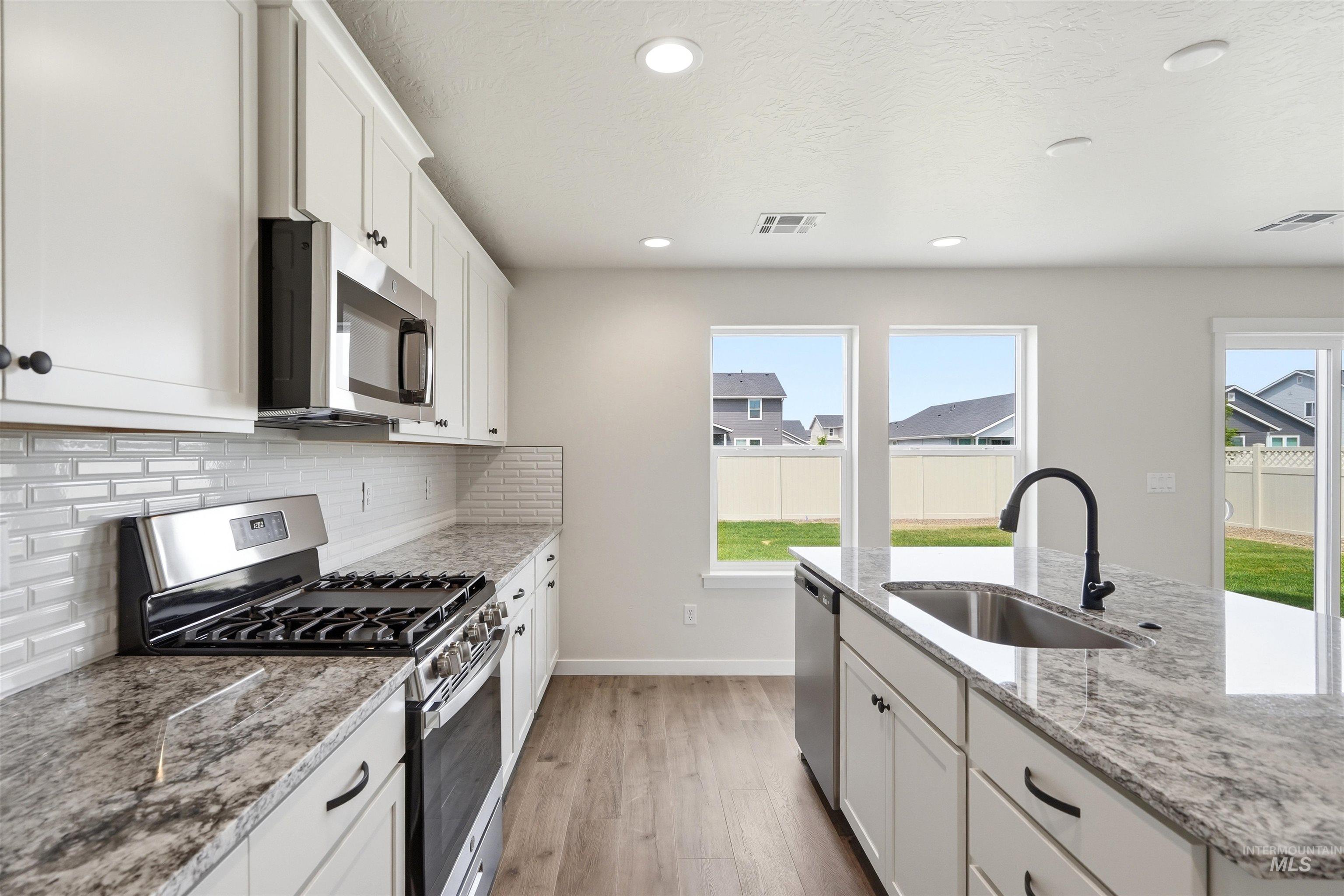 1585 SW Silverstone Ave, Mountain Home, Idaho 83647, 3 Bedrooms, 2.5 Bathrooms, Residential For Sale, Price $434,990, 98955145