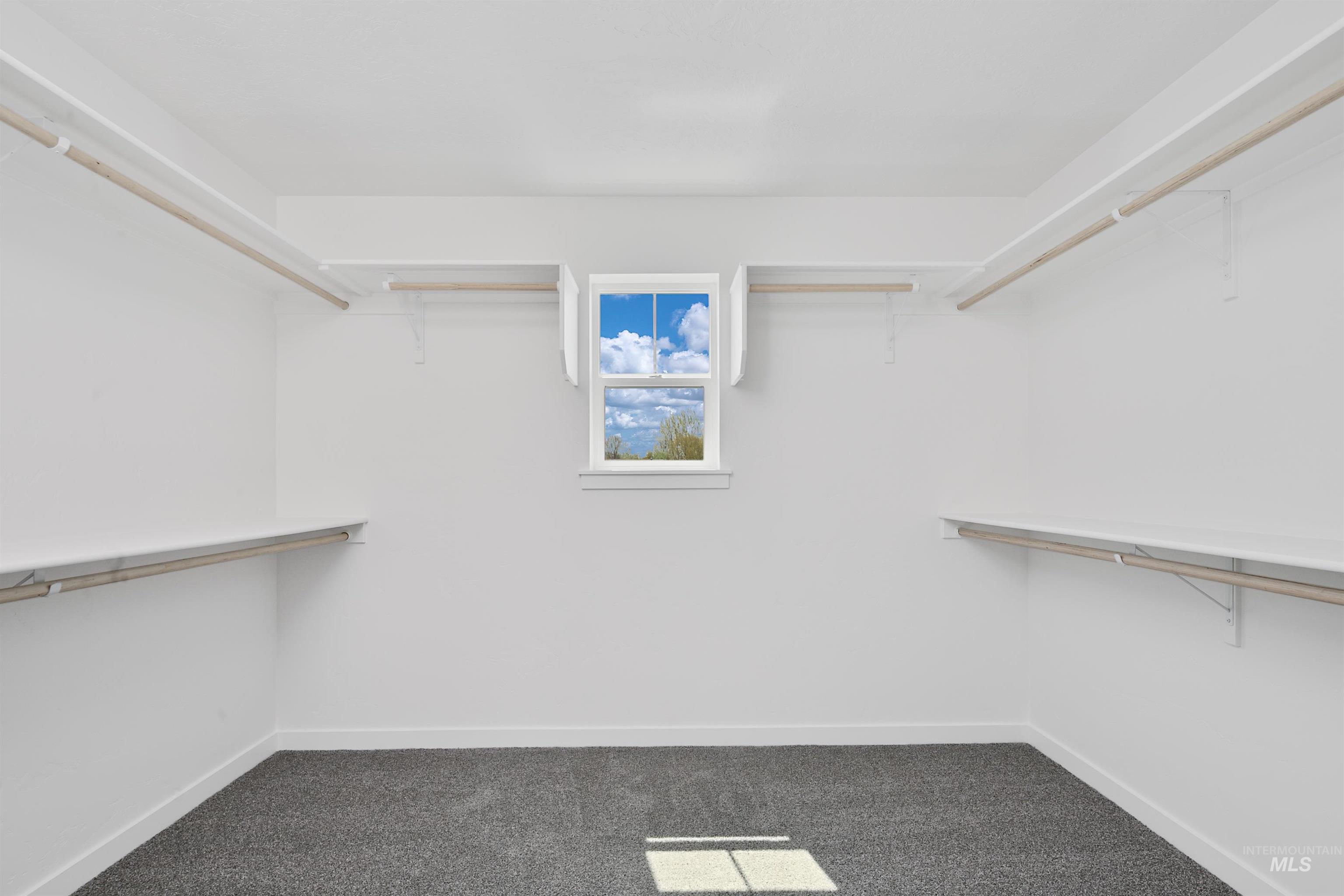 1585 SW Silverstone Ave, Mountain Home, Idaho 83647, 3 Bedrooms, 3 Bathrooms, Residential For Sale, Price $441,258,MLS 98955145