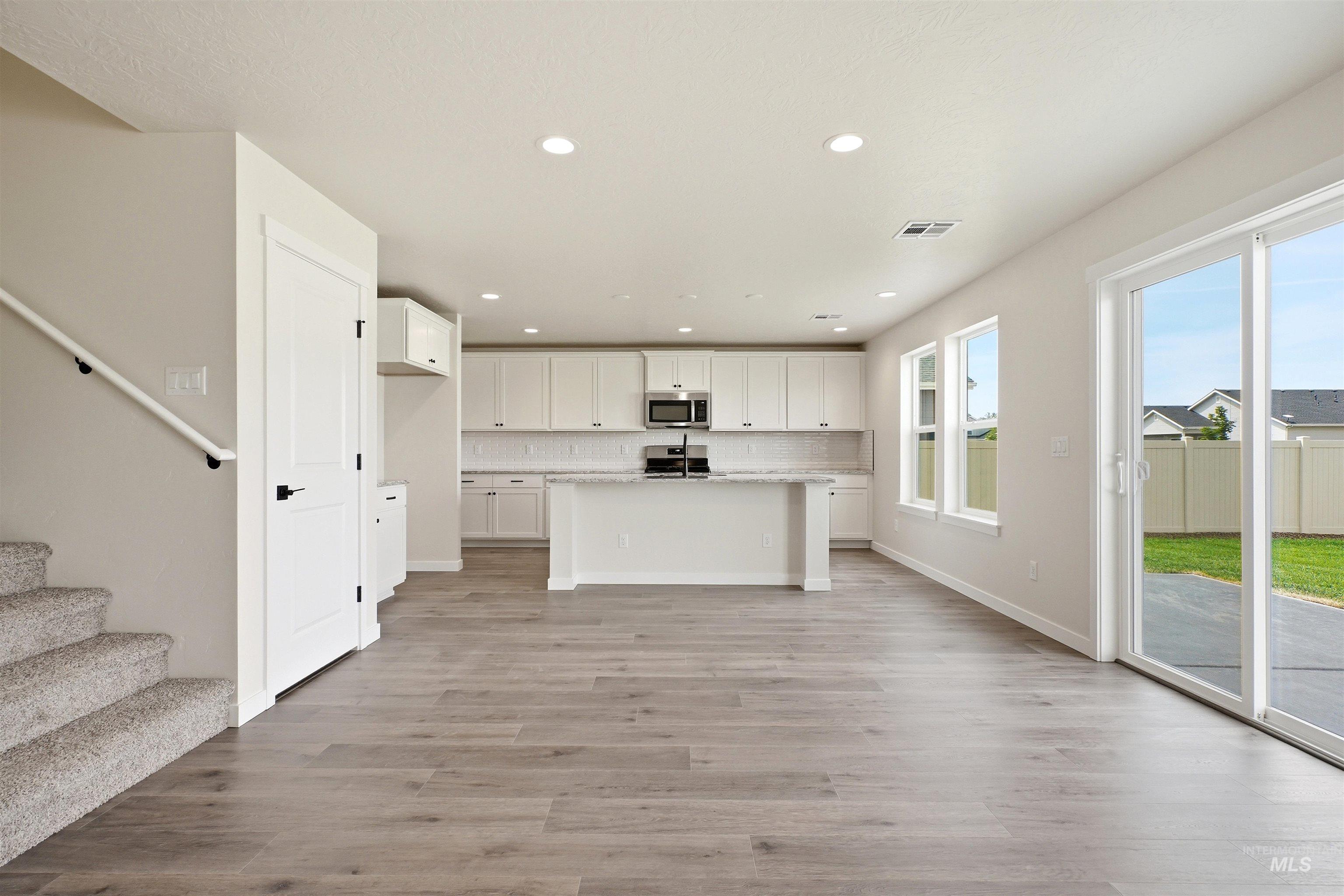1585 SW Silverstone Ave, Mountain Home, Idaho 83647, 3 Bedrooms, 2.5 Bathrooms, Residential For Sale, Price $434,990, 98955145