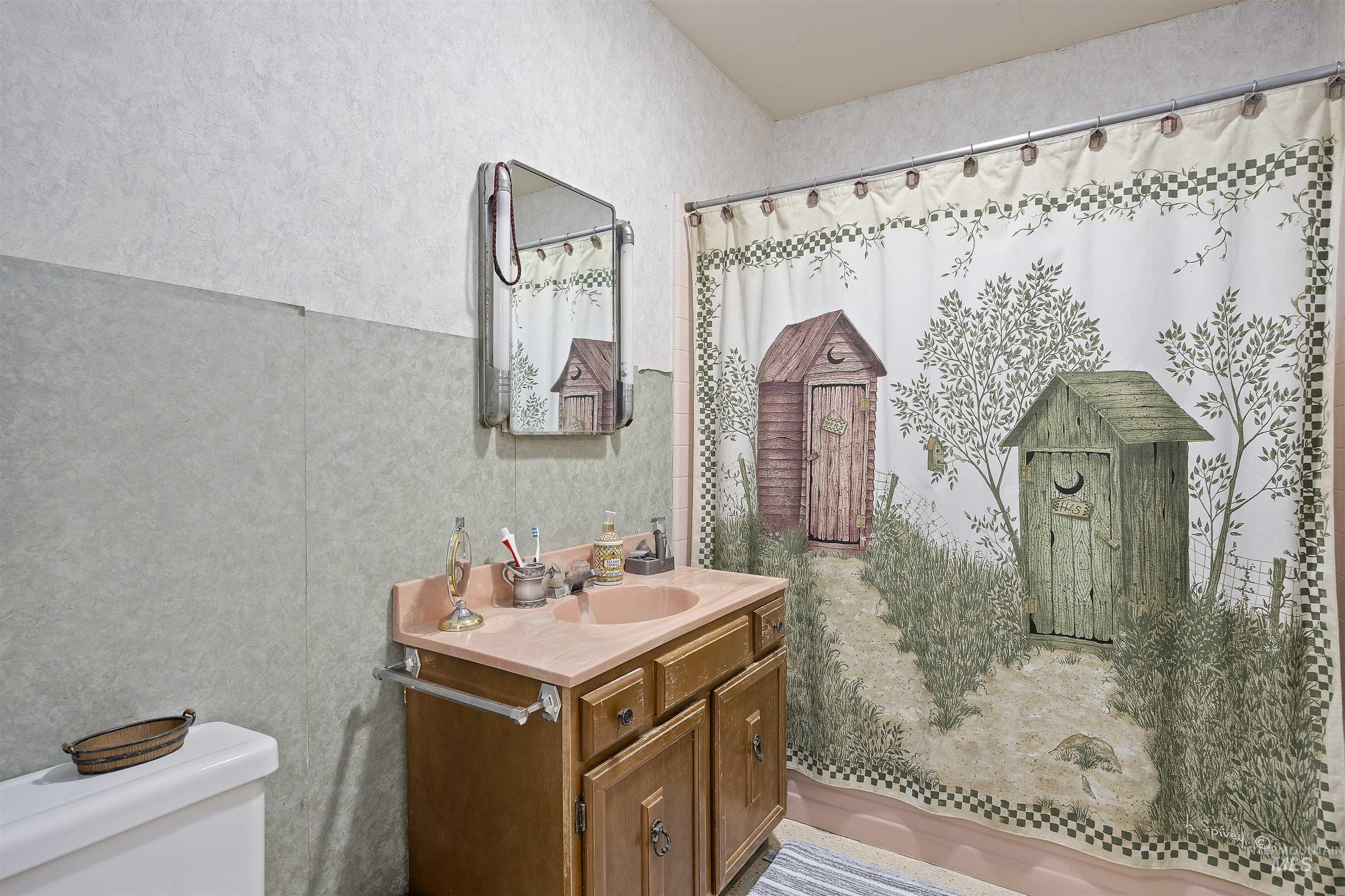 1950 E 3700 N, Filer, Idaho 83328, 6 Bedrooms, 5 Bathrooms, Residential For Sale, Price $1,050,000, 98955152