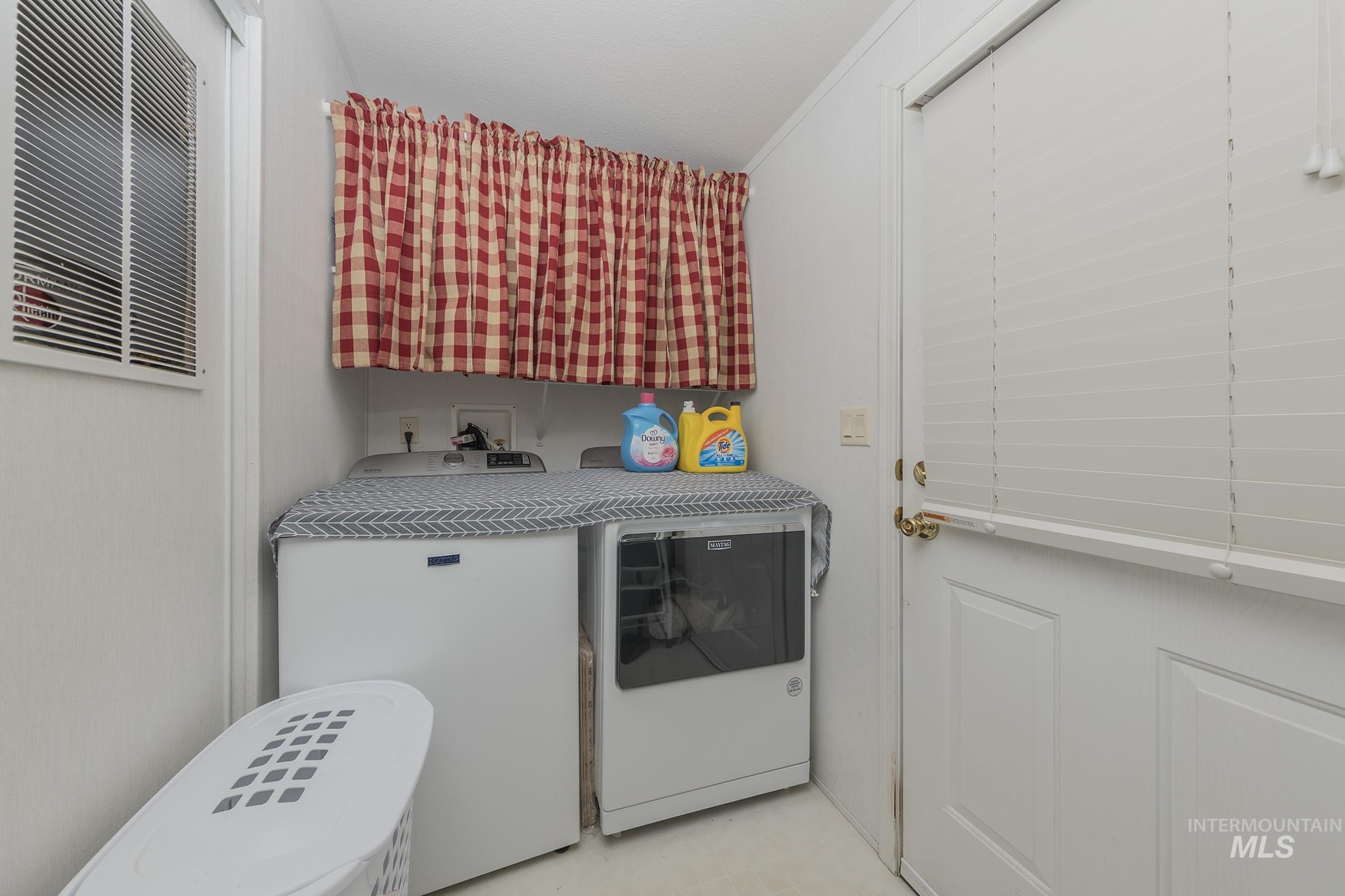 2750 Alden, Fruitland, Idaho 83619, 3 Bedrooms, 2 Bathrooms, Residential For Sale, Price $149,500,MLS 98955177