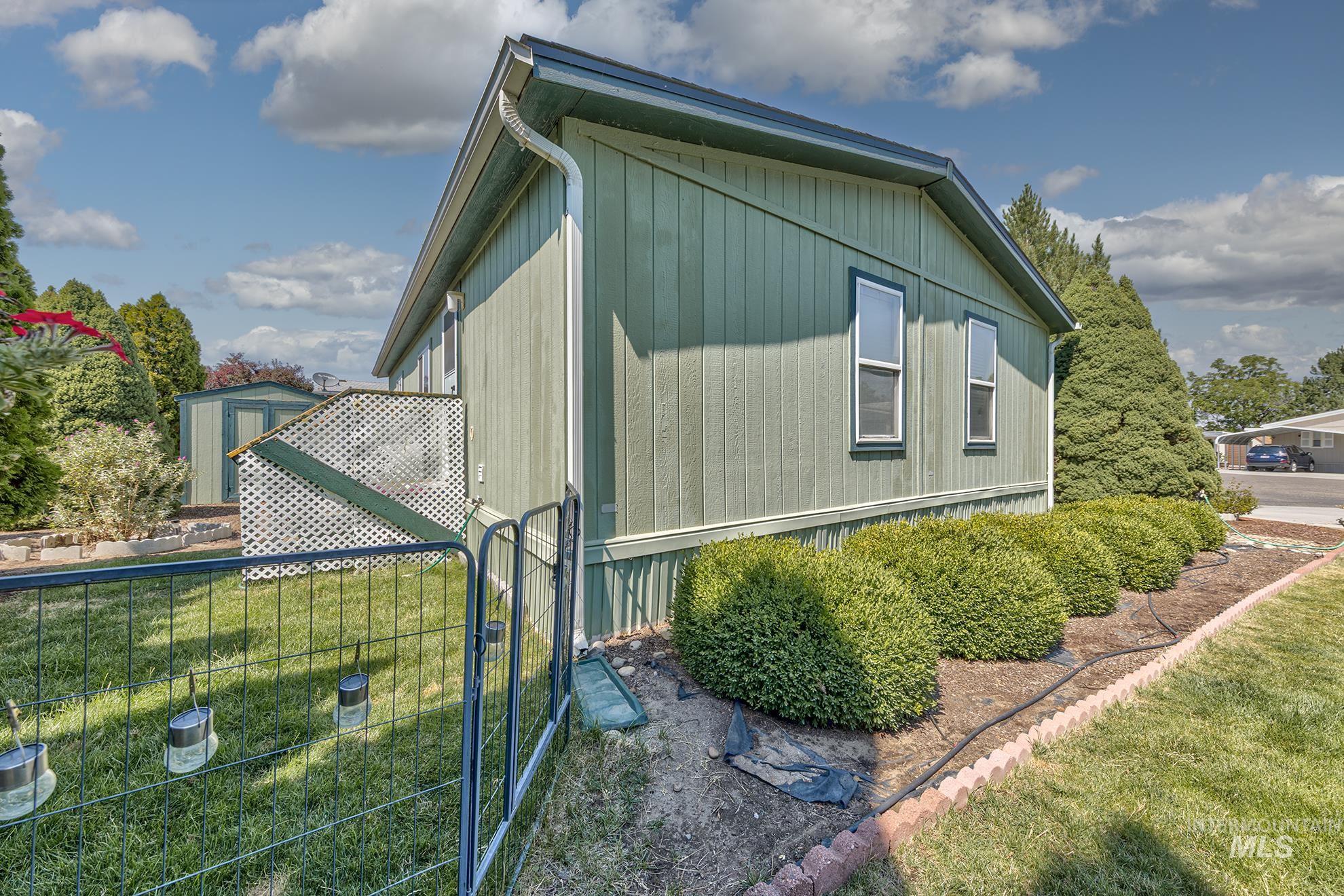 2750 Alden, Fruitland, Idaho 83619, 3 Bedrooms, 2 Bathrooms, Residential For Sale, Price $149,500,MLS 98955177
