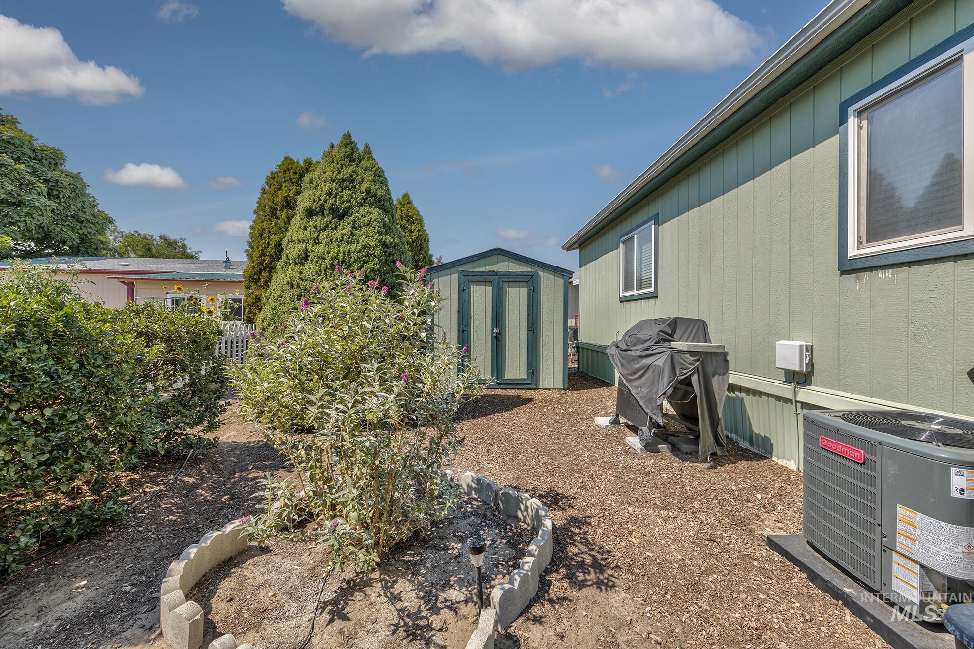 2750 Alden, Fruitland, Idaho 83619, 3 Bedrooms, 2 Bathrooms, Residential For Sale, Price $149,500,MLS 98955177