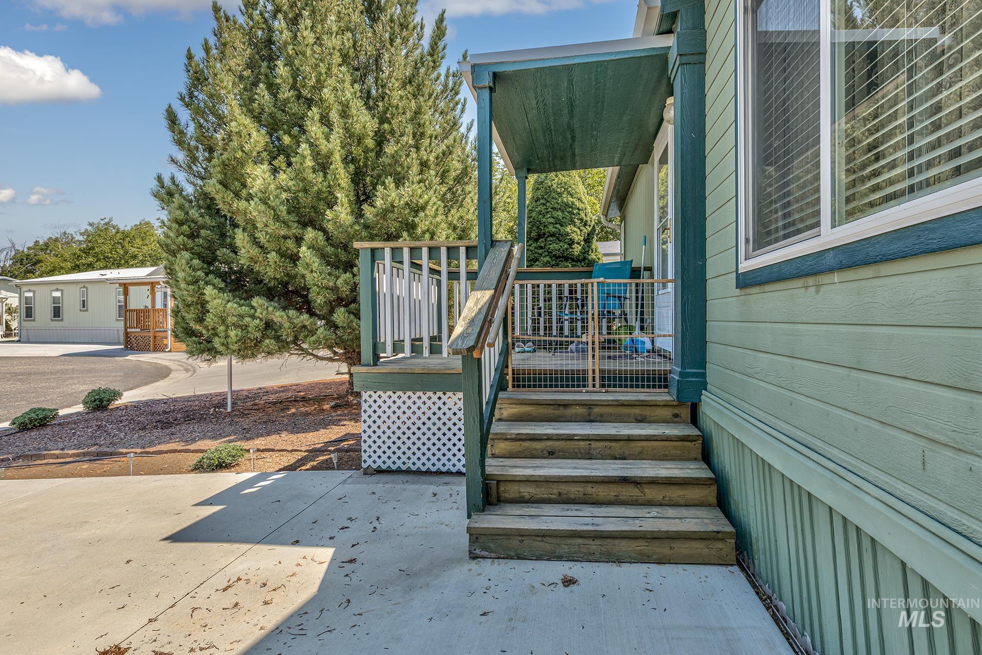 2750 Alden, Fruitland, Idaho 83619, 3 Bedrooms, 2 Bathrooms, Residential For Sale, Price $149,500,MLS 98955177