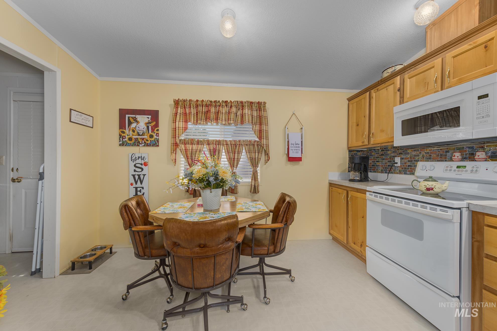 2750 Alden, Fruitland, Idaho 83619, 3 Bedrooms, 2 Bathrooms, Residential For Sale, Price $140,000,MLS 98955177