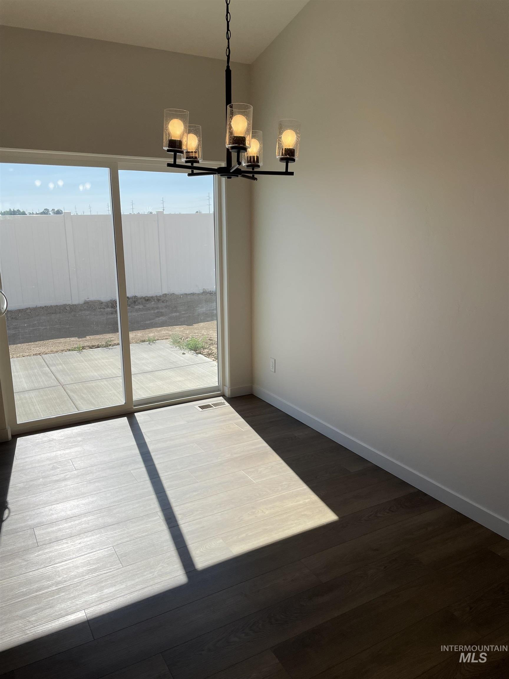 1314 Concord St, Jerome, Idaho 83338, 4 Bedrooms, 2 Bathrooms, Residential For Sale, Price $363,900,MLS 98955194