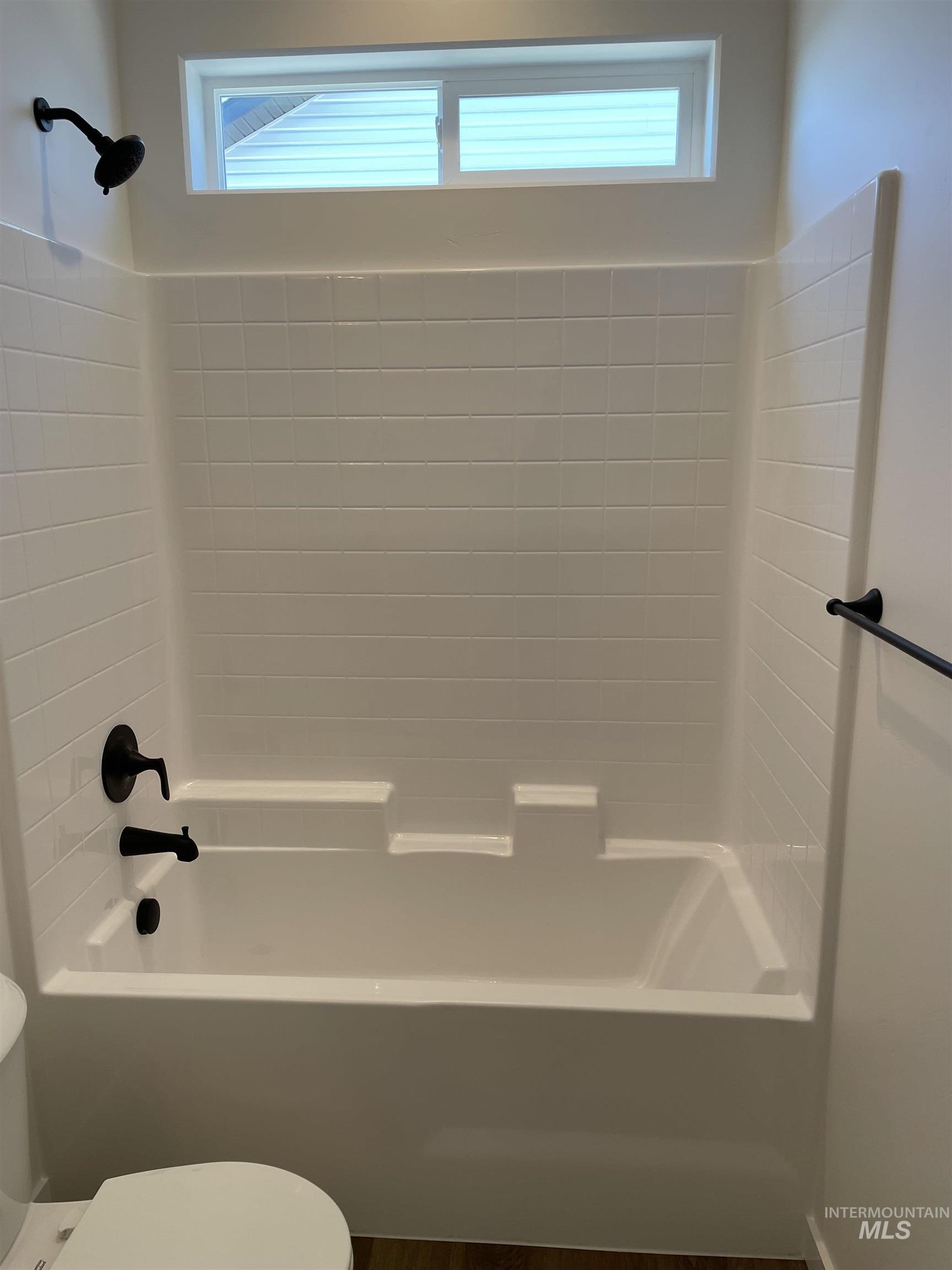 1314 Concord St, Jerome, Idaho 83338, 4 Bedrooms, 2 Bathrooms, Residential For Sale, Price $363,900,MLS 98955194