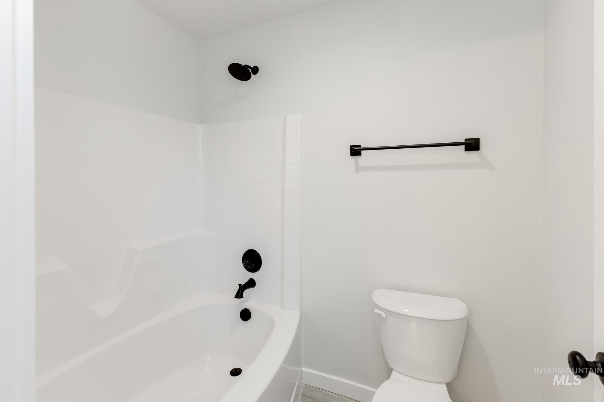 2355 N Carly Ave, Star, Idaho 83669, 4 Bedrooms, 2 Bathrooms, Residential For Sale, Price $564,990,MLS 98955235