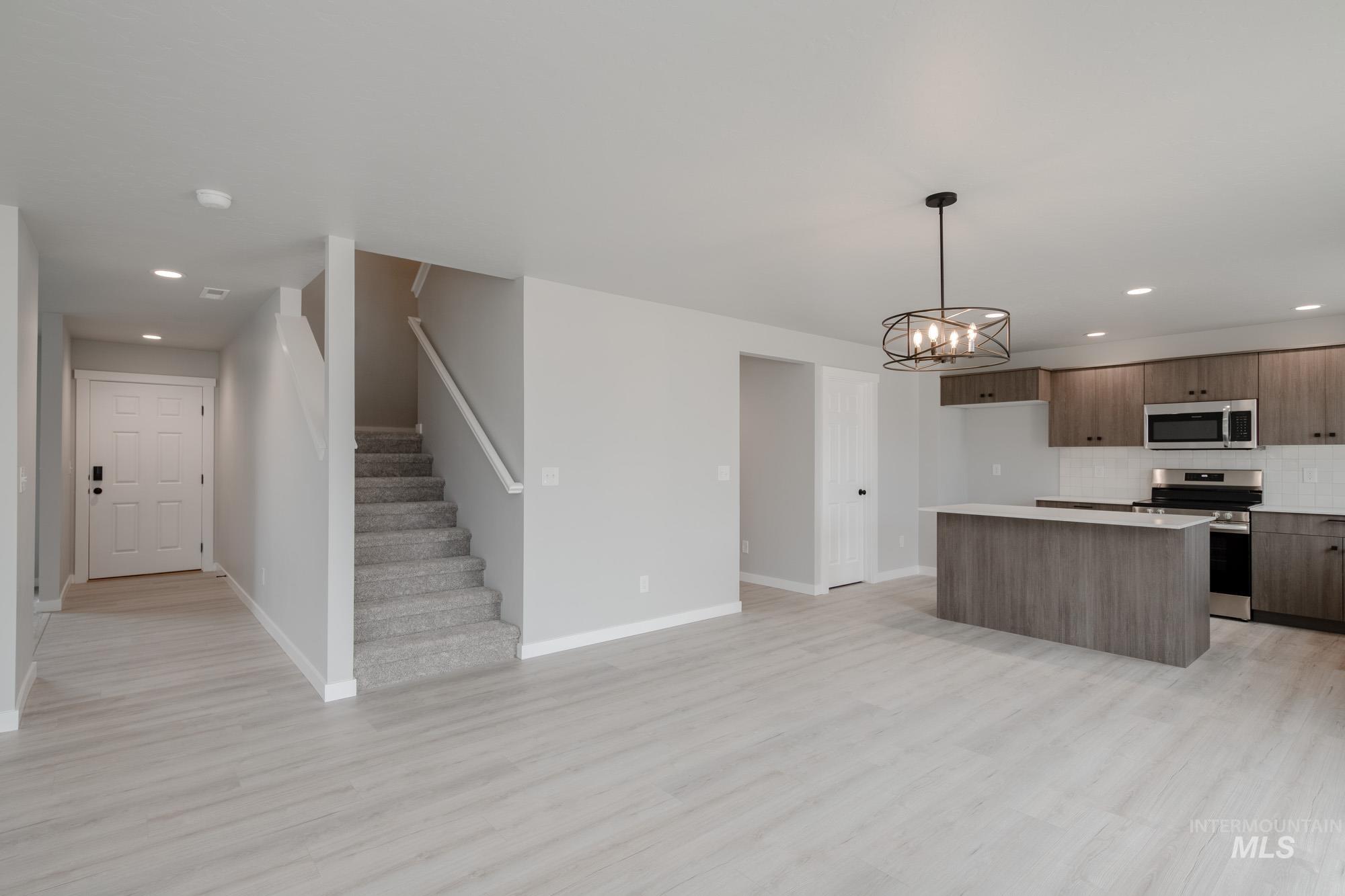 19369 Schooner Ave, Caldwell, Idaho 83605, 4 Bedrooms, 2.5 Bathrooms, Residential For Sale, Price $429,990,MLS 98955242