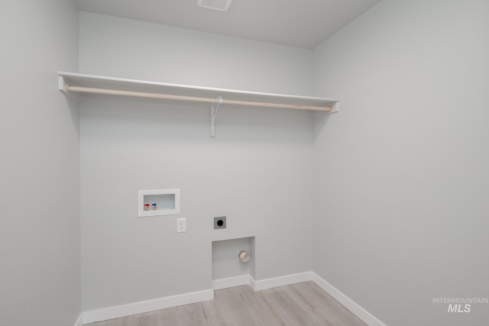 19369 Schooner Ave, Caldwell, Idaho 83605, 4 Bedrooms, 2.5 Bathrooms, Residential For Sale, Price $429,990,MLS 98955242