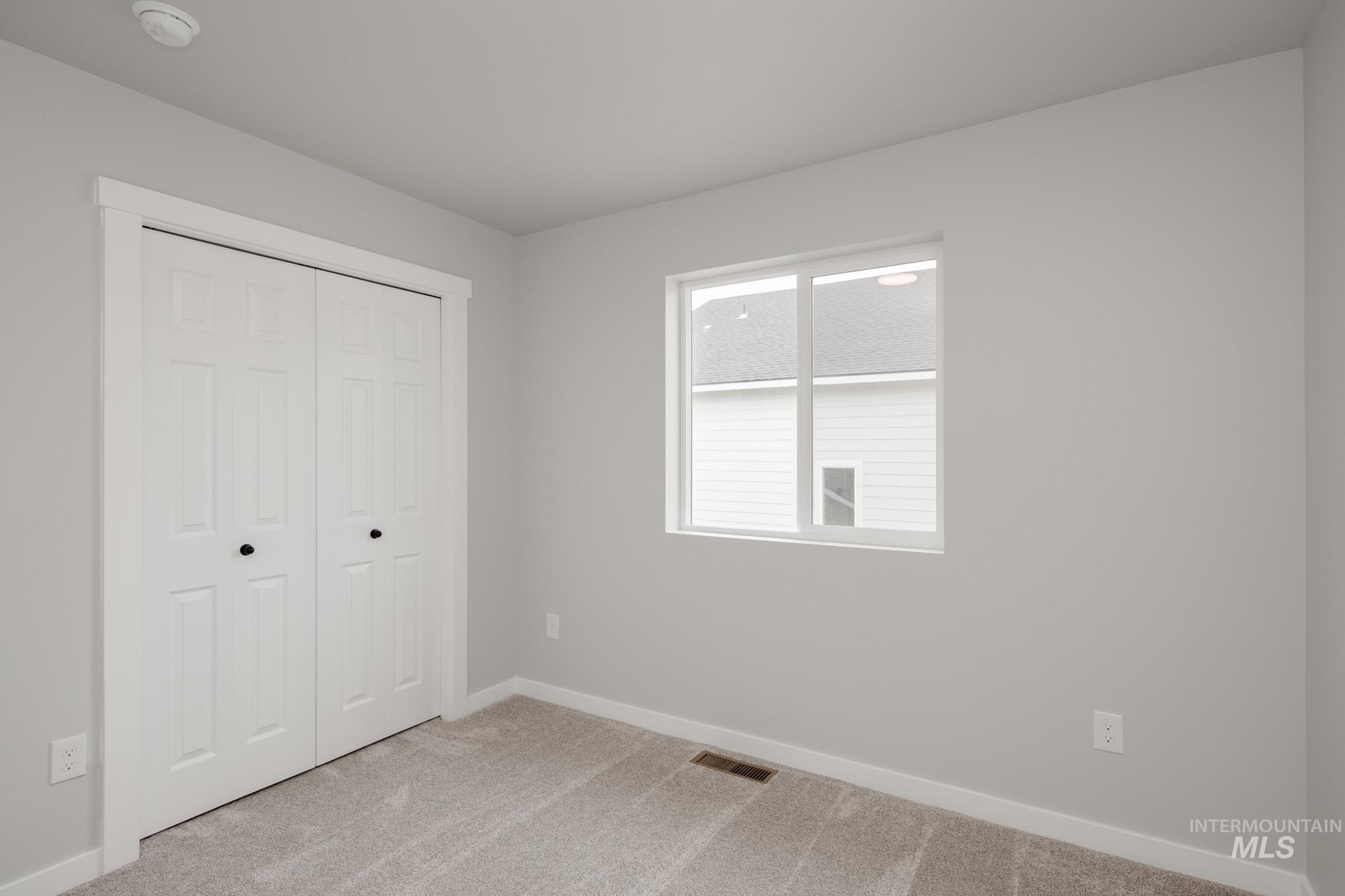 19369 Schooner Ave, Caldwell, Idaho 83605, 4 Bedrooms, 2.5 Bathrooms, Residential For Sale, Price $429,990,MLS 98955242