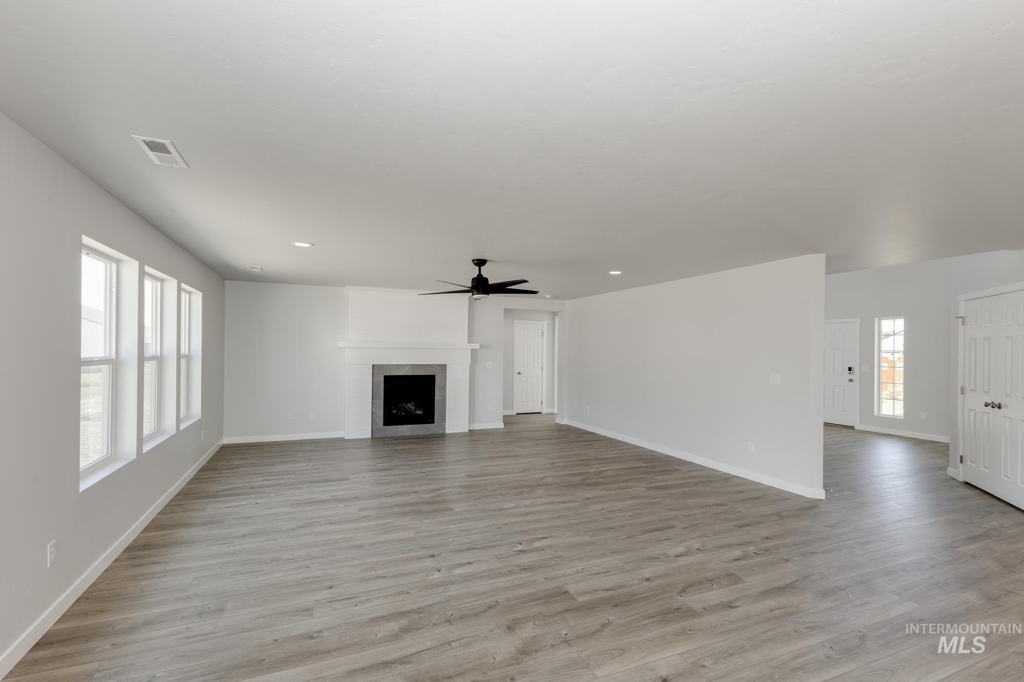 660 W Striped Owl St, Kuna, Idaho 83634, 4 Bedrooms, 3 Bathrooms, Residential For Sale, Price $579,990,MLS 98955246