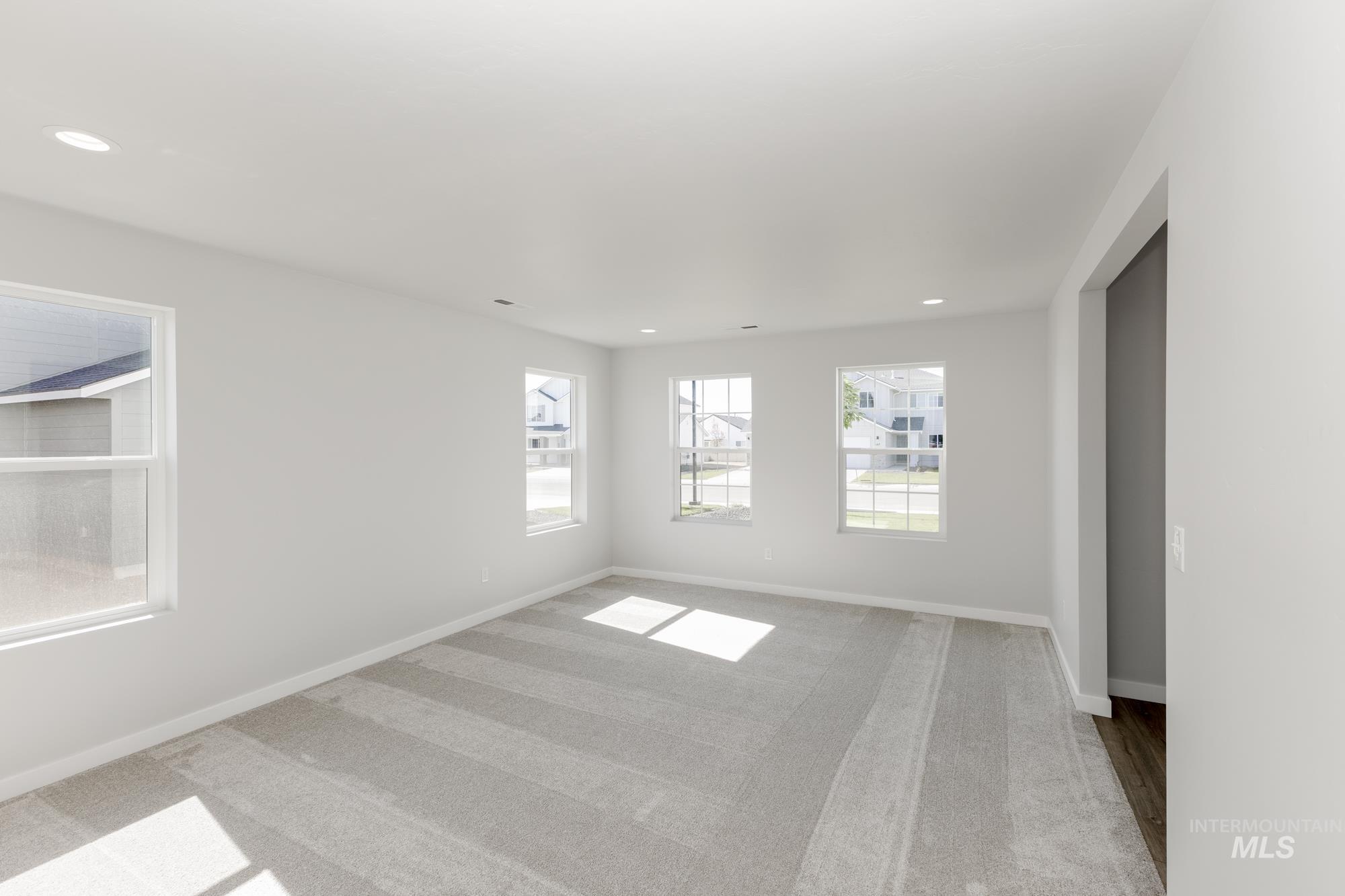 660 W Striped Owl St, Kuna, Idaho 83634, 4 Bedrooms, 3 Bathrooms, Residential For Sale, Price $579,990,MLS 98955246