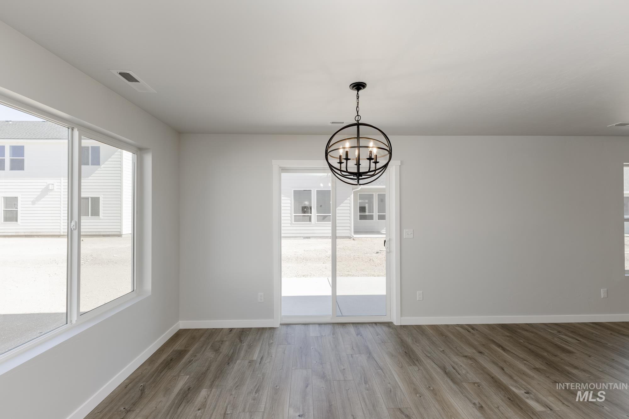 660 W Striped Owl St, Kuna, Idaho 83634, 4 Bedrooms, 3 Bathrooms, Residential For Sale, Price $579,990,MLS 98955246