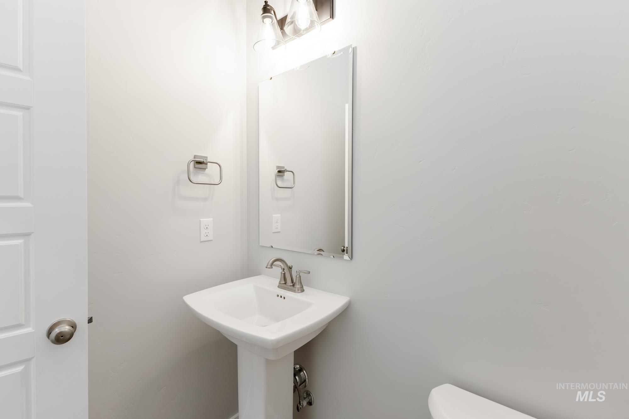 4268 E Kalinga St, Meridian, Idaho 83642, 3 Bedrooms, 2.5 Bathrooms, Residential For Sale, Price $464,990,MLS 98955252